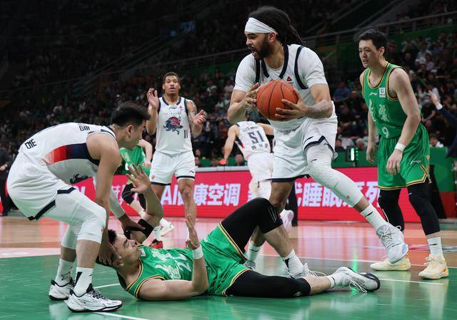 CBA季后赛:山东高速胜辽宁本钢