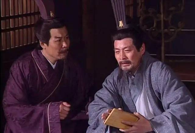 除了卧龙凤雏，三国的顶级谋士为何都不投靠刘备？